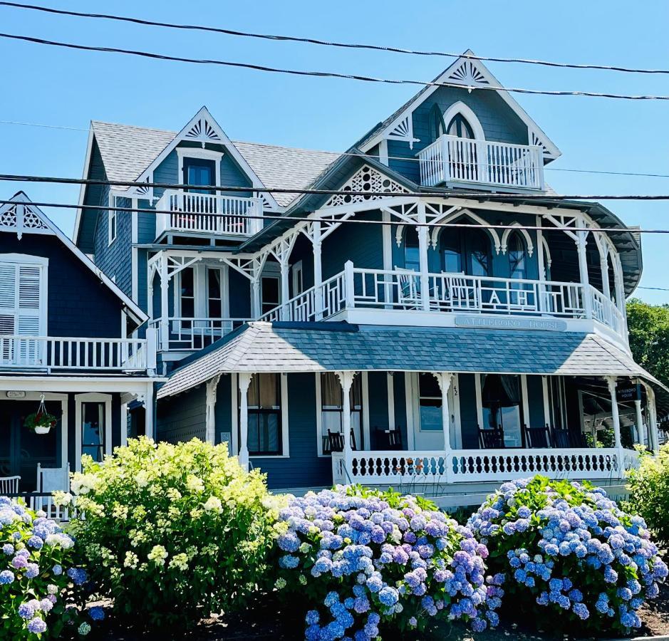 ホテル The Attleboro House オーク・ブラフス エクステリア 写真